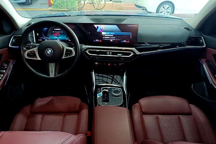 Used BMW i3 2022 eDrive 35 L Center Console