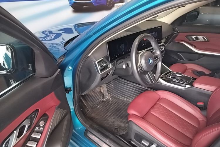 Used BMW i3 2022 eDrive 35 L Driver Seat