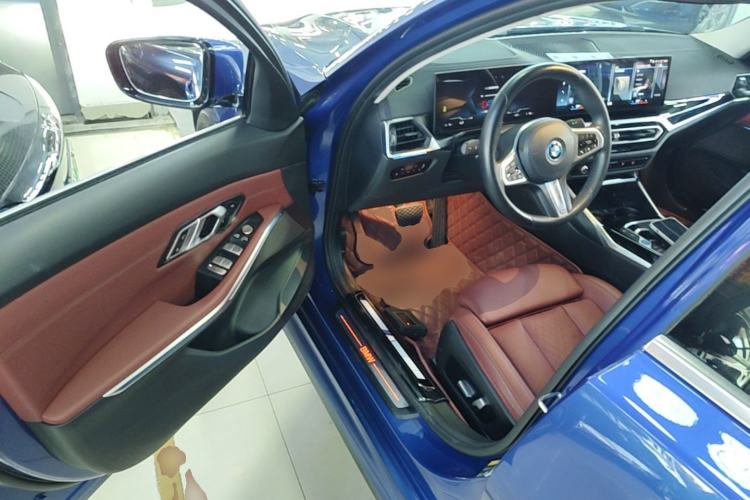 Used BMW i3 2022 eDrive 35 L Driver Seat