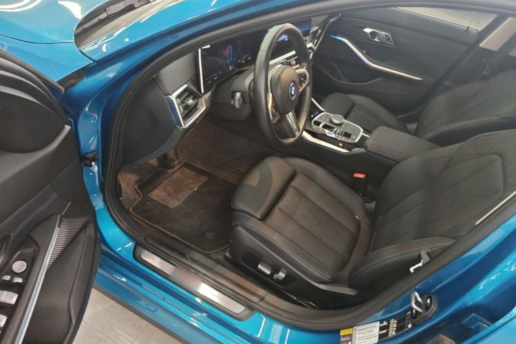 Used BMW i3 2022 eDrive 35 L Driver Seat