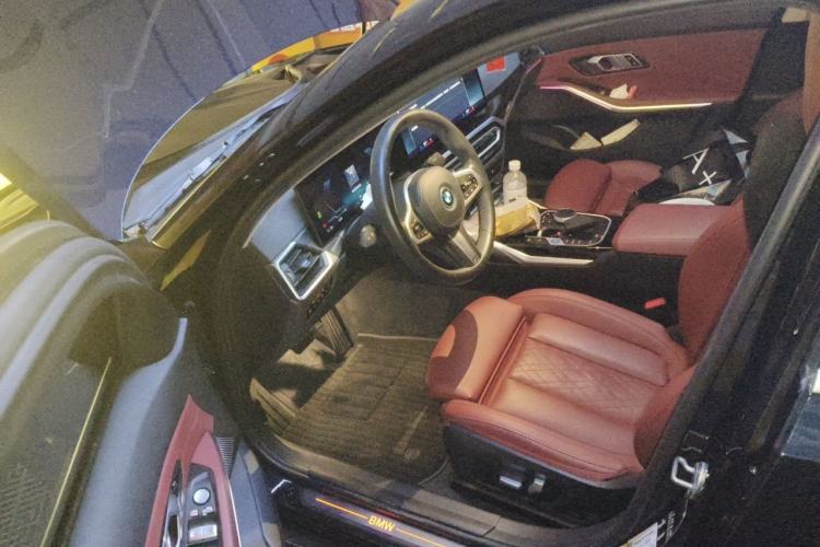Used BMW i3 2022 eDrive 35 L Driver Seat