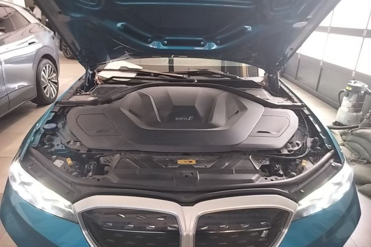 Used BMW i3 2022 eDrive 35 L Engine Bay