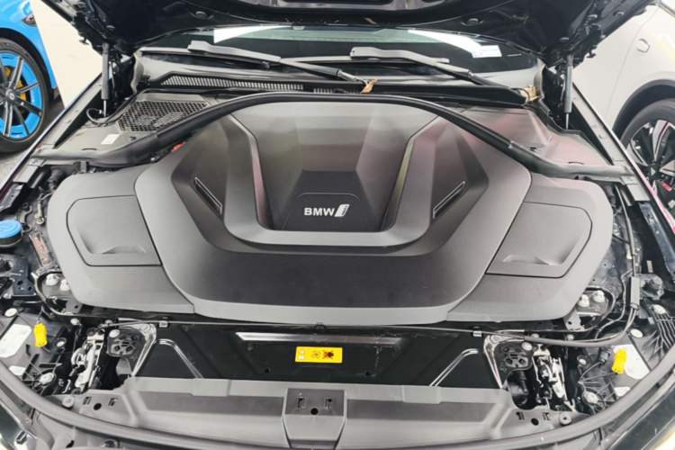 Used BMW i3 2022 eDrive 35 L Engine Bay