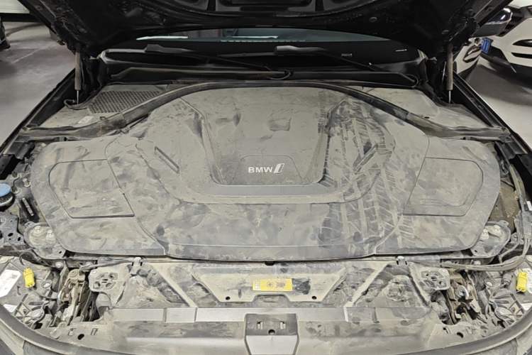Used BMW i3 2022 eDrive 35 L Engine Bay