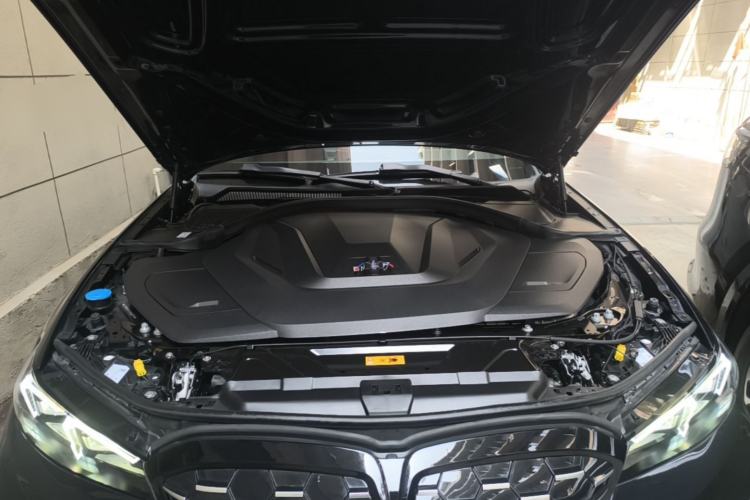 Used BMW i3 2022 eDrive 35 L Engine Bay