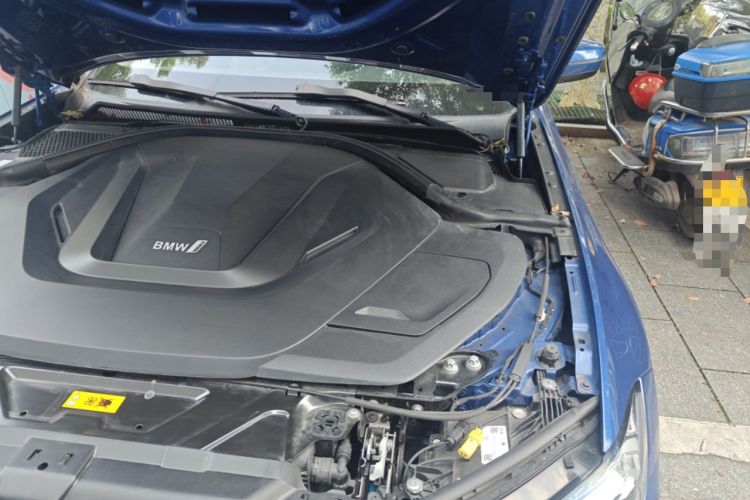 Used BMW i3 2022 eDrive 35 L Engine Bay Left