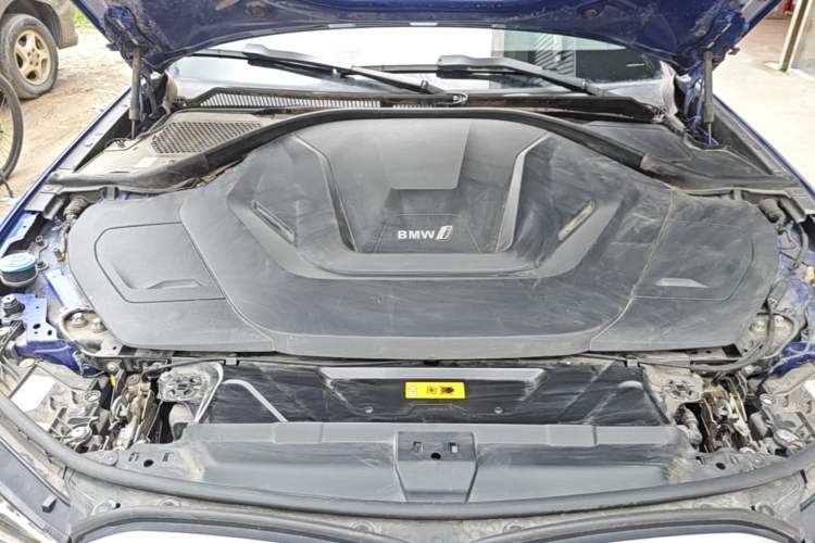 Used BMW i3 2022 eDrive 35 L Engine Bay
