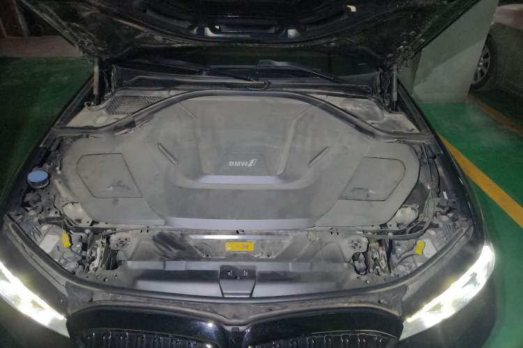 Used BMW i3 2022 eDrive 35 L Engine Bay