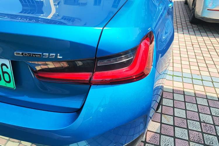 Used BMW i3 2022 eDrive 35 L Exterior 1
