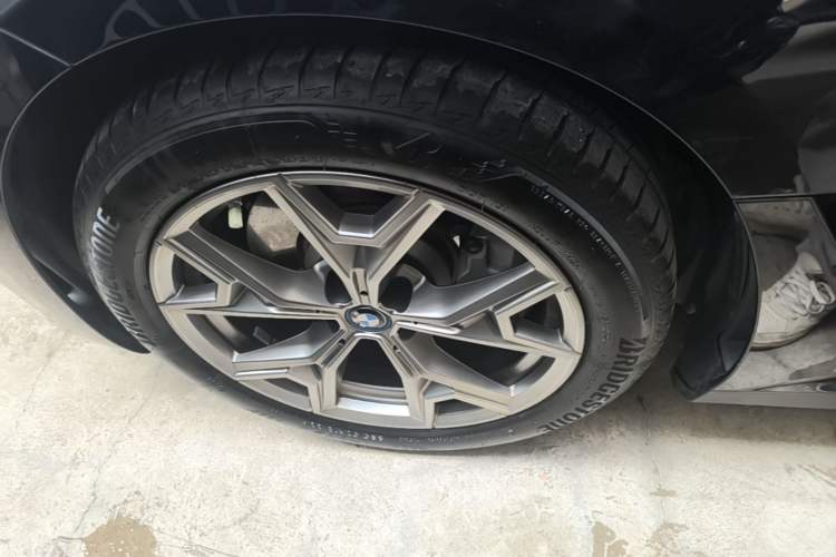 Used BMW i3 2022 eDrive 35 L Exterior 4