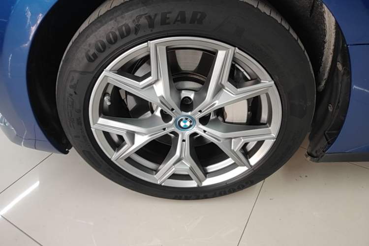 Used BMW i3 2022 eDrive 35 L Exterior 4