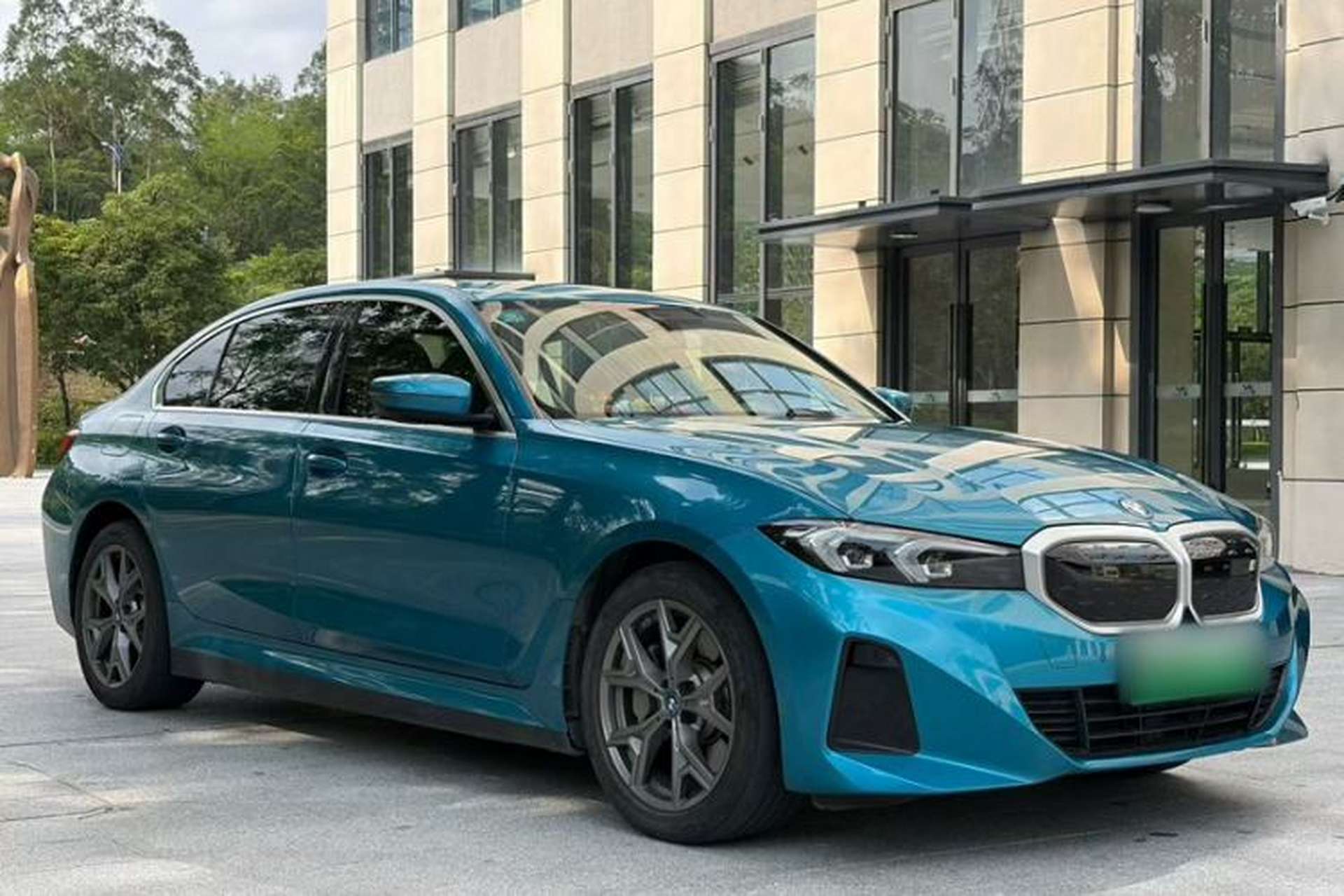 Used BMW i3 2022 eDrive 35 L Exterior 7
