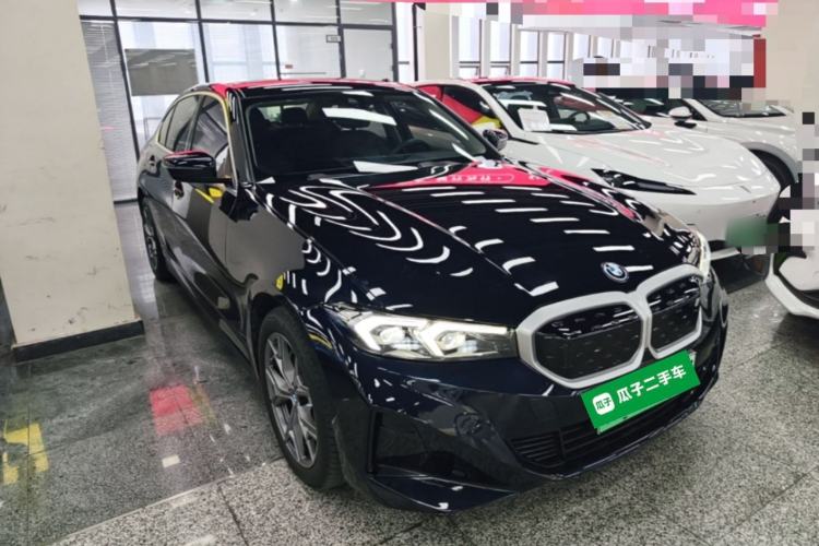 Used BMW i3 2022 eDrive 35 L Front Right 45 Deg