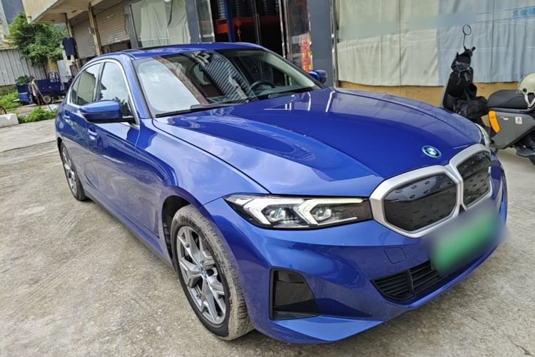 Used BMW i3 2022 eDrive 35 L Front Right 45 Deg