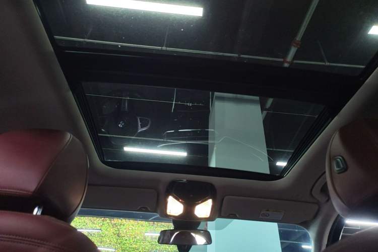 Used BMW i3 2022 eDrive 35 L Headliner