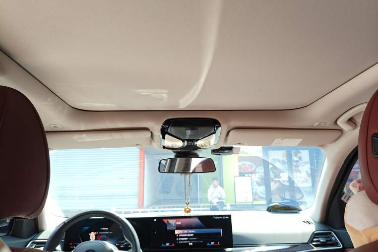 Used BMW i3 2022 eDrive 35 L Headliner