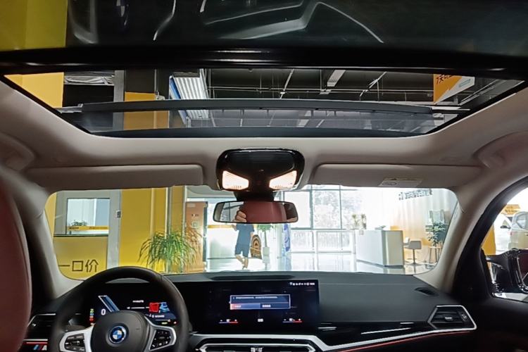 Used BMW i3 2022 eDrive 35 L Headliner