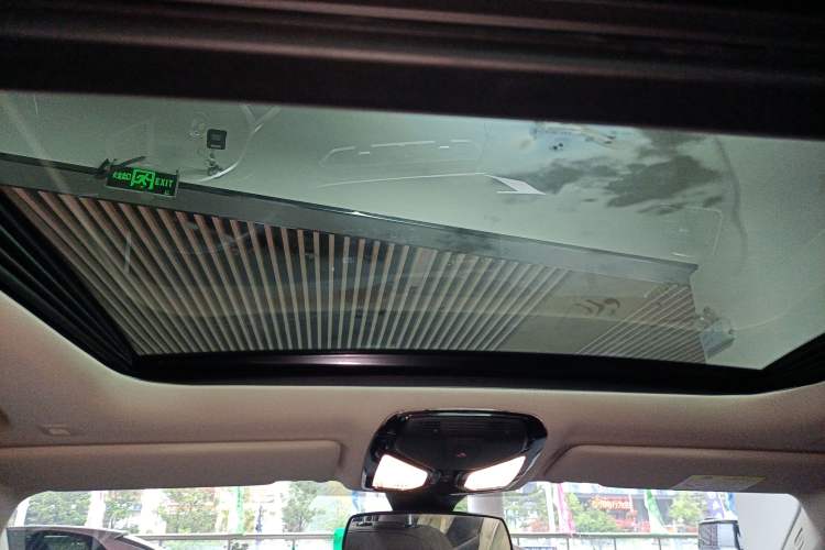 Used BMW i3 2022 eDrive 35 L Headliner