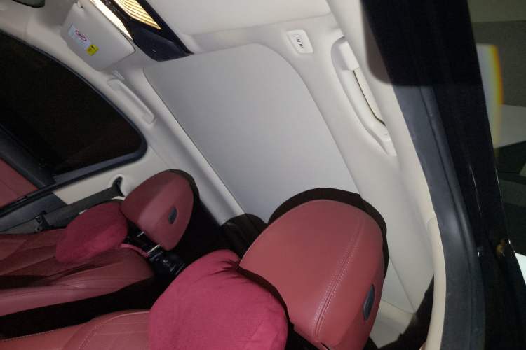 Used BMW i3 2022 eDrive 35 L Headliner