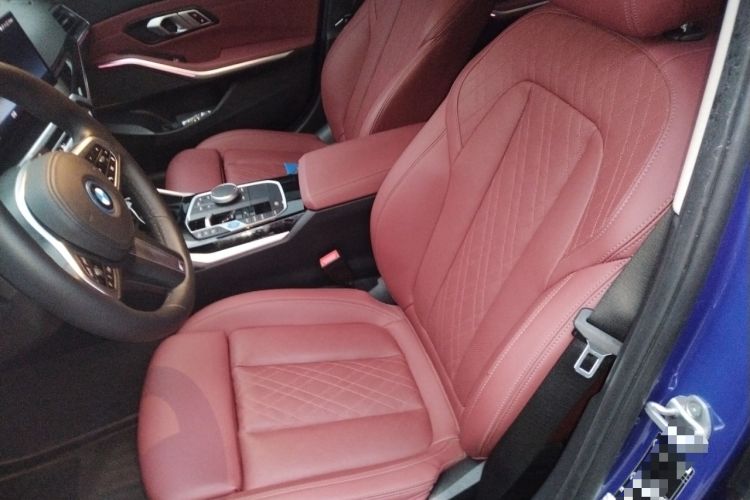 Used BMW i3 2022 eDrive 35 L Left Front Seat