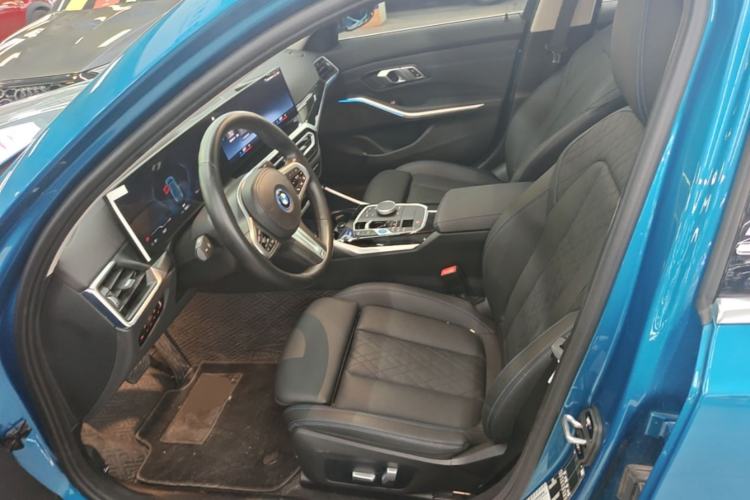 Used BMW i3 2022 eDrive 35 L Left Front Seat