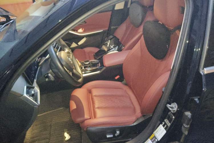 Used BMW i3 2022 eDrive 35 L Left Front Seat