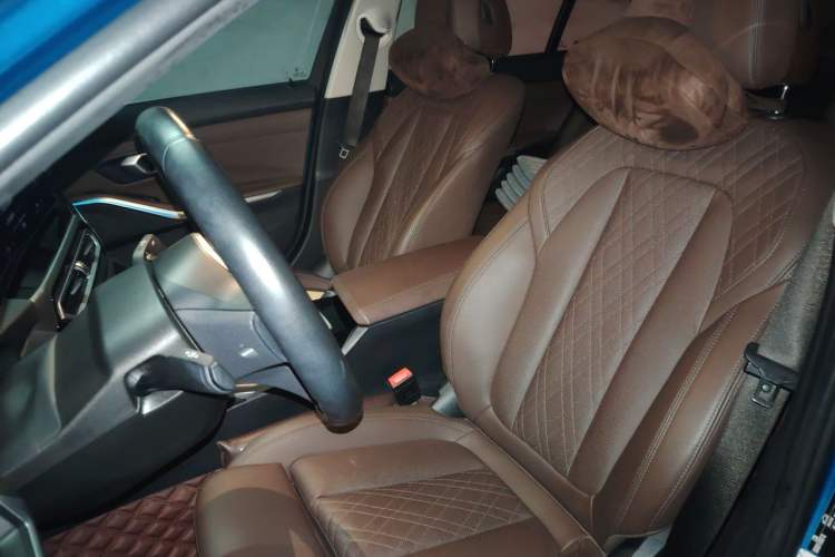 Used BMW i3 2022 eDrive 35 L Left Front Seat