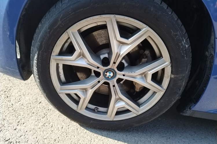 Used BMW i3 2022 eDrive 35 L Left Front Wheel Hub