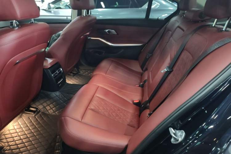 Used BMW i3 2022 eDrive 35 L Left Rear Seat
