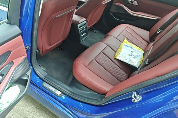 Used BMW i3 2022 eDrive 35 L Left Rear Seat
