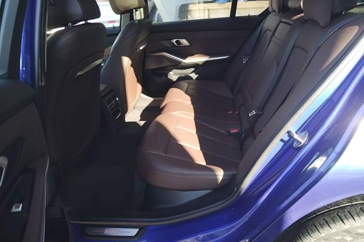 Used BMW i3 2022 eDrive 35 L Left Rear Seat