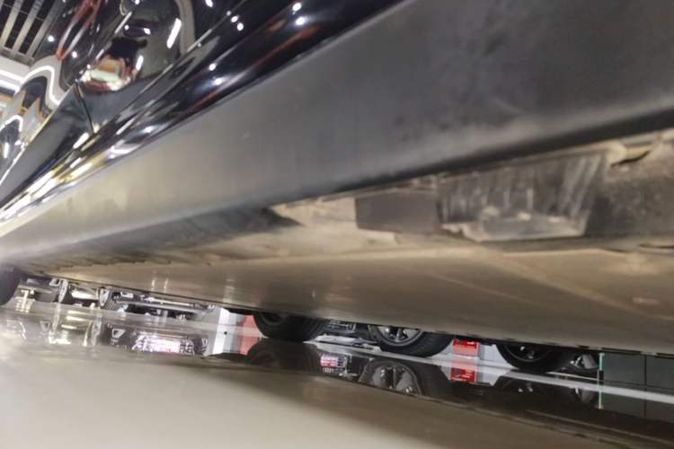 Used BMW i3 2022 eDrive 35 L Left Side Sill