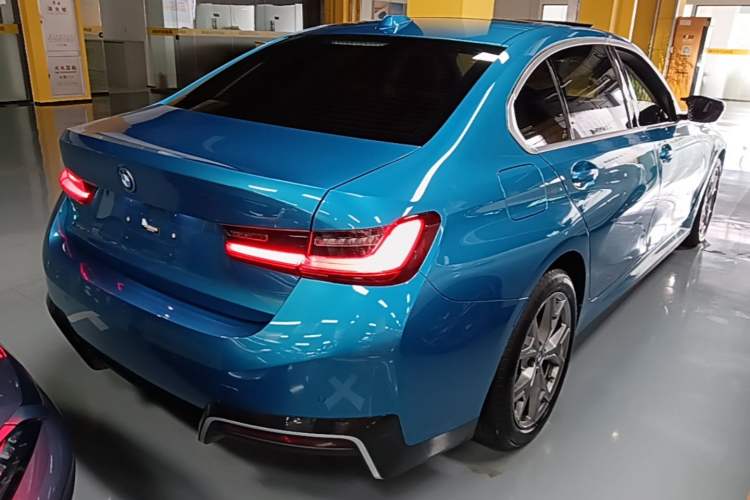 Used BMW i3 2022 eDrive 35 L Rear Right 45 Deg