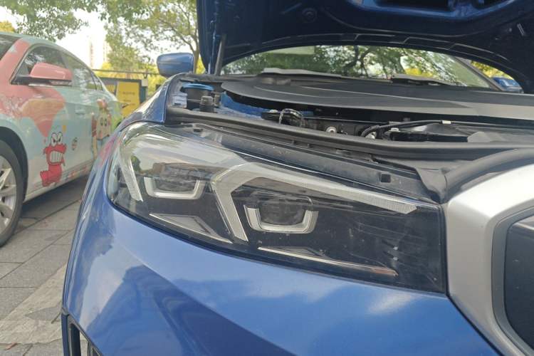 Used BMW i3 2022 eDrive 35 L Right Front Headlight