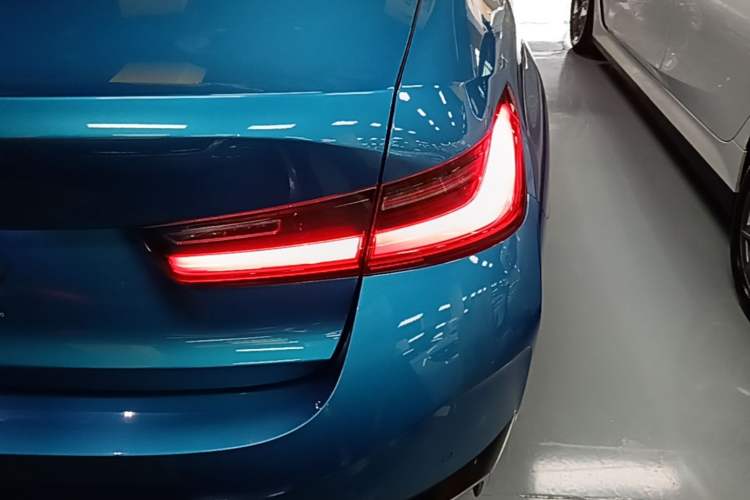 Used BMW i3 2022 eDrive 35 L Right Rear Taillight