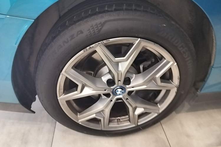 Used BMW i3 2022 eDrive 35 L Right Rear Wheel Hub