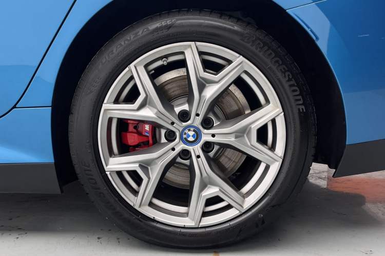 Used BMW i3 2022 eDrive 35 L Right Rear Wheel Hub