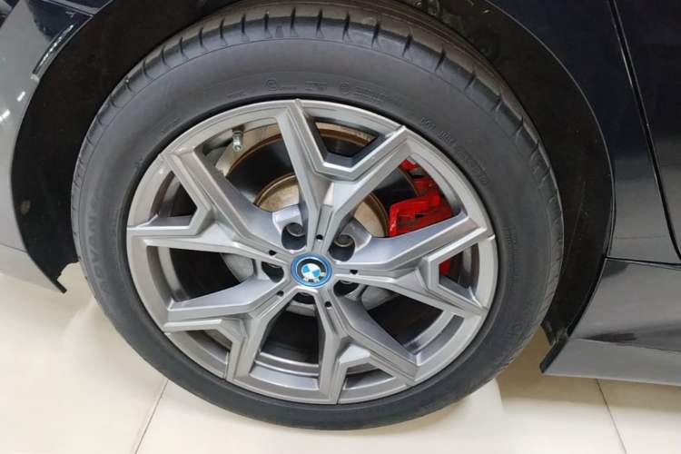 Used BMW i3 2022 eDrive 35 L Right Rear Wheel Hub