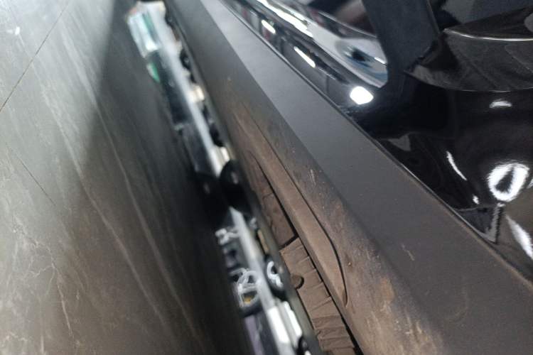 Used BMW i3 2022 eDrive 35 L Right Side Sill