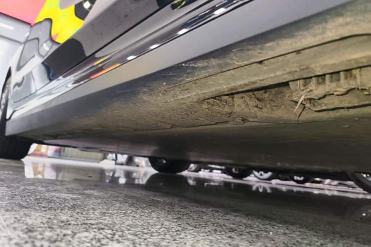 Used BMW i3 2022 eDrive 35 L Right Side Sill