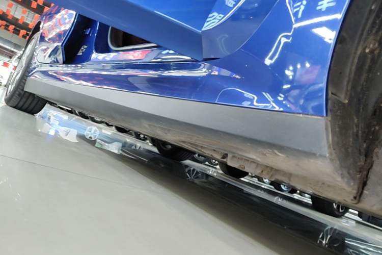Used BMW i3 2022 eDrive 35 L Right Side Sill