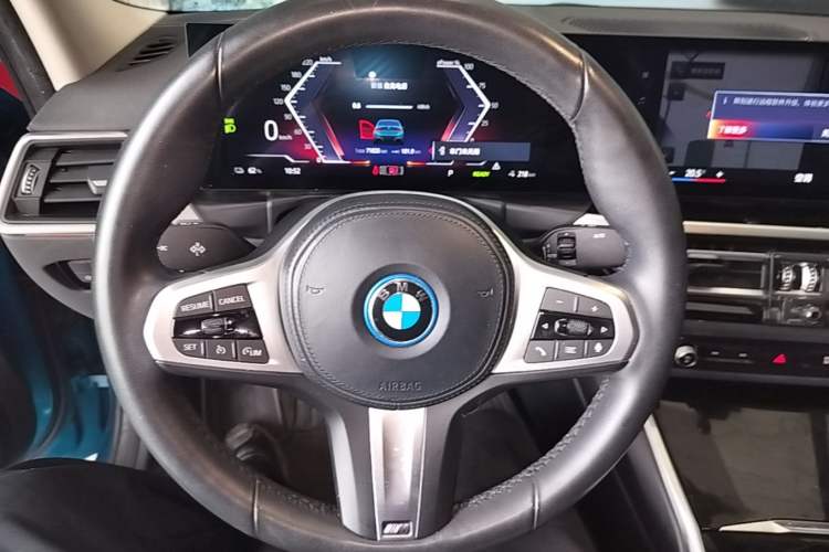Used BMW i3 2022 eDrive 35 L Steering Wheel