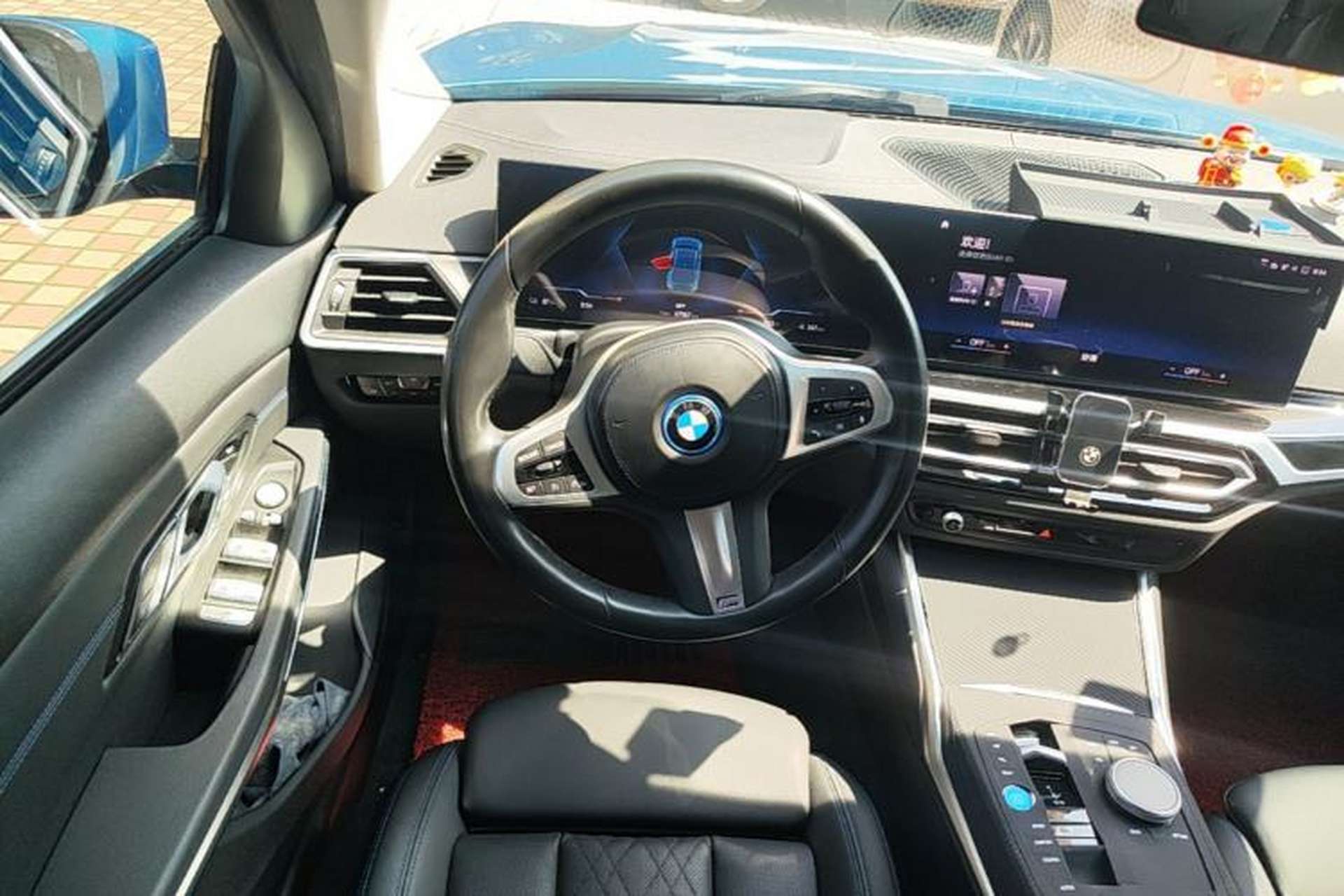 Used BMW i3 2022 eDrive 35 L Steering Wheel
