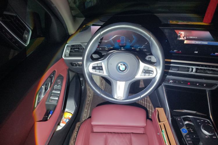 Used BMW i3 2022 eDrive 35 L Steering Wheel