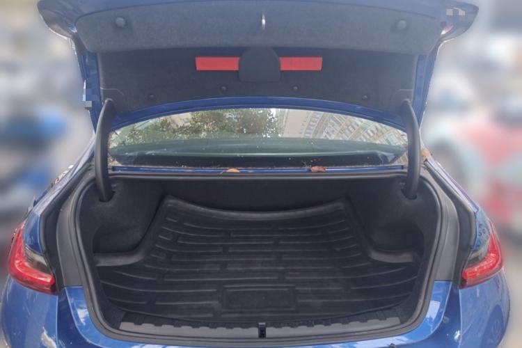 Used BMW i3 2022 eDrive 35 L Trunk