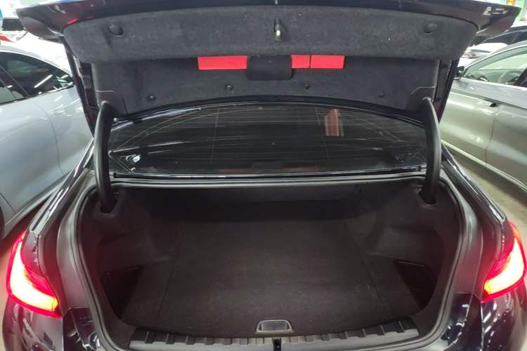 Used BMW i3 2022 eDrive 35 L Trunk