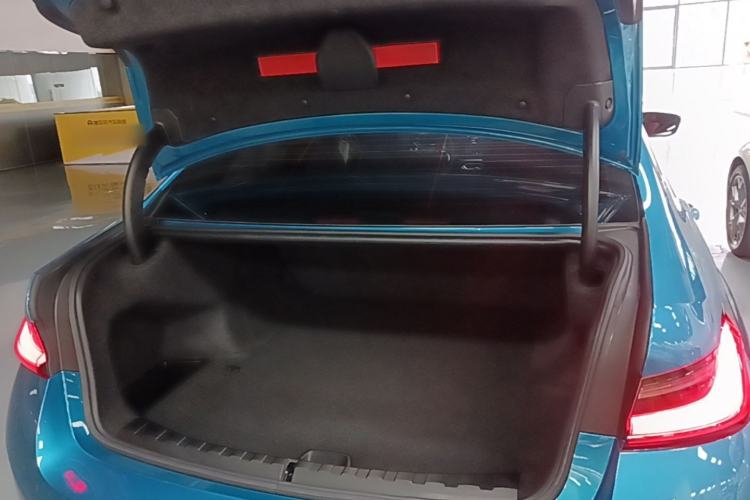 Used BMW i3 2022 eDrive 35 L Trunk