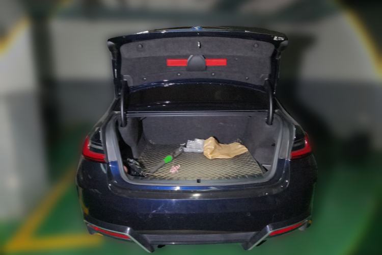Used BMW i3 2022 eDrive 35 L Trunk