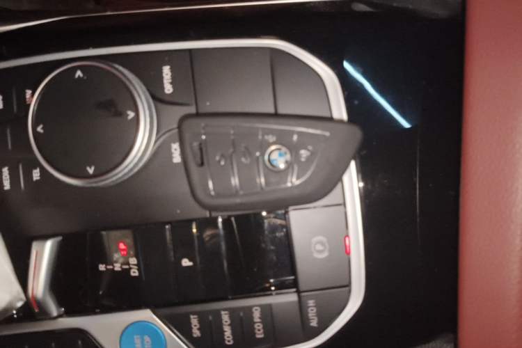Used BMW i3 2022 eDrive 35 L Vehicle Key