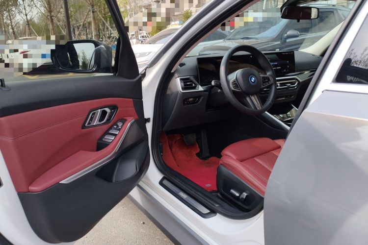 Used BMW i3 2022 eDrive 35 L Driver Seat